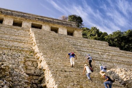 Mexico Palenque ClimbingPyramid 01